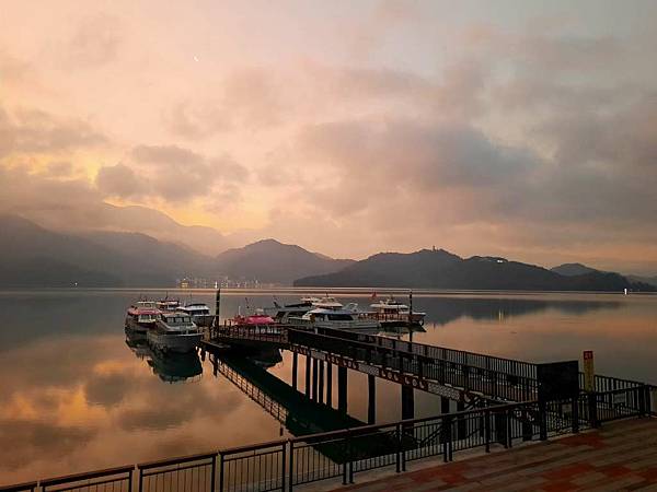 1140126-1朝霧之晨