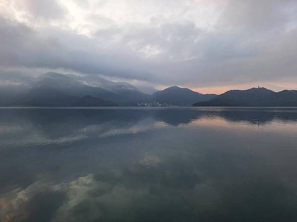 1140126-1朝霧之晨