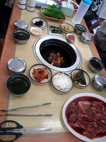 黑毛豬烤肉大餐+季節小菜 黑毛豬烤肉大餐+季節小菜