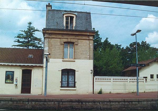  Gare de Mari sur Oise