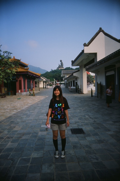 昂坪市集與遠方的大佛 昂坪市集與遠方的大佛