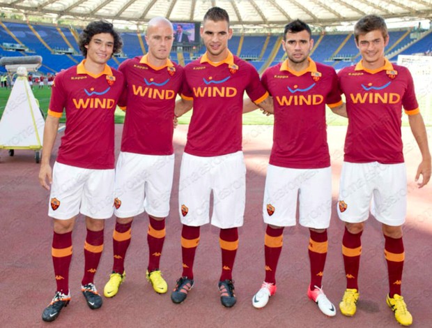dodo_bradley_tachtsidis_castan_e_lucca_apresentacao_roma dodo_bradley_tachtsidis_castan_e_lucca_apresentacao_roma