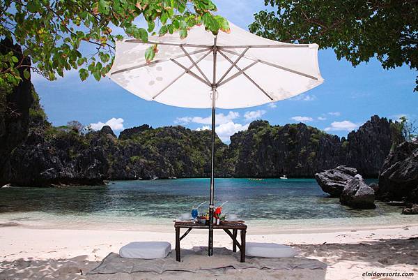 23. El Nido Resorts - Private Dining.jpg