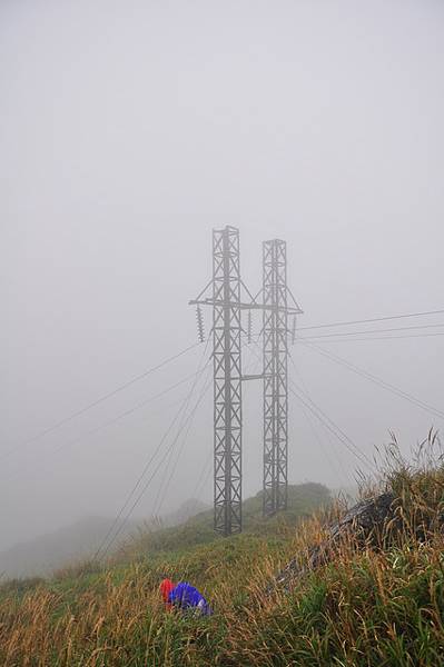 稜線上的電塔