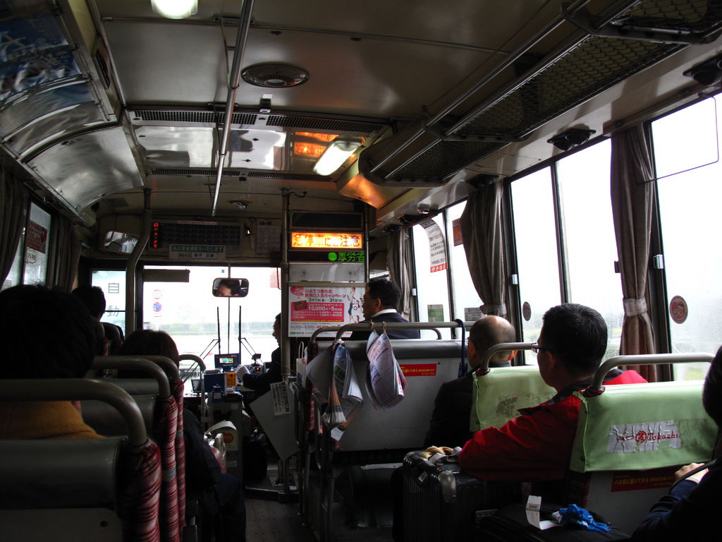 018搭前往松山的巴士