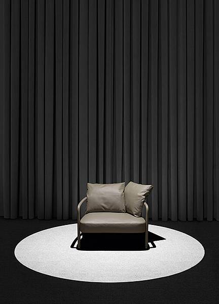 Gallery_0_263778_bebitalia_armchair_Pochette_A-01_1