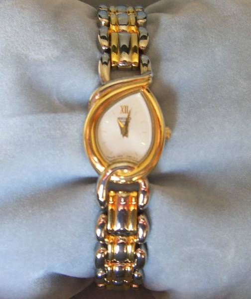 錶收藏室（46）手錶收藏盒（H-5）/ 只  特別介紹物美價廉的SEIKO 精工錶手錶