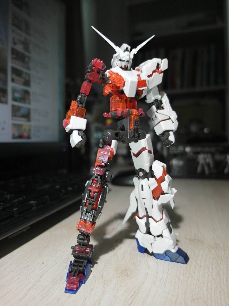 Rg 獨角獸鋼彈開盒 製作紀錄 陳草莓的鋼彈基地 痞客邦