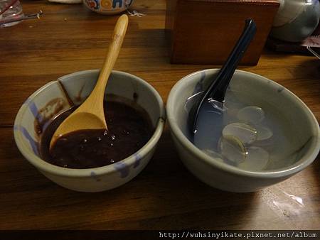 蚵仔湯及紅豆湯 蚵仔湯及紅豆湯
