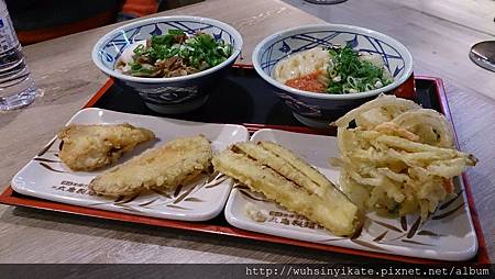 丸龜製麵~手工烏龍麵及天婦羅 丸龜製麵~手工烏龍麵及天婦羅