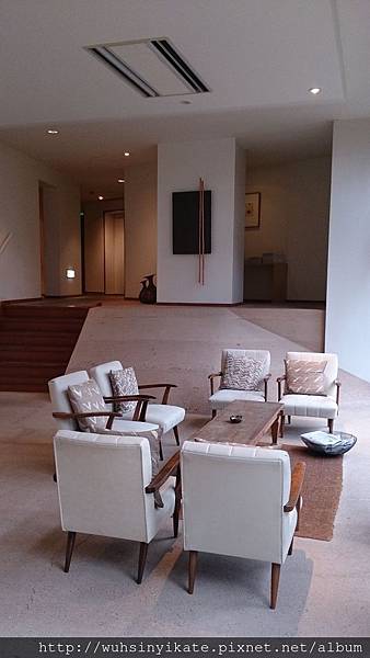無何有 エントランスロビー Entrance Lobby 無何有 エントランスロビー Entrance Lobby