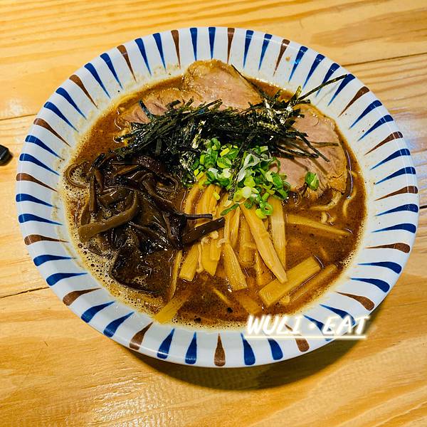 [食記]  【三重美食】幸花雞白湯拉麵-雞骨熬製有膠質感的雞