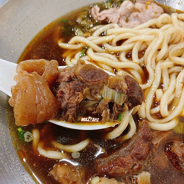 [食記]  【三重美食】王紀牛肉麵-平價牛肉麵，搭配套餐只要