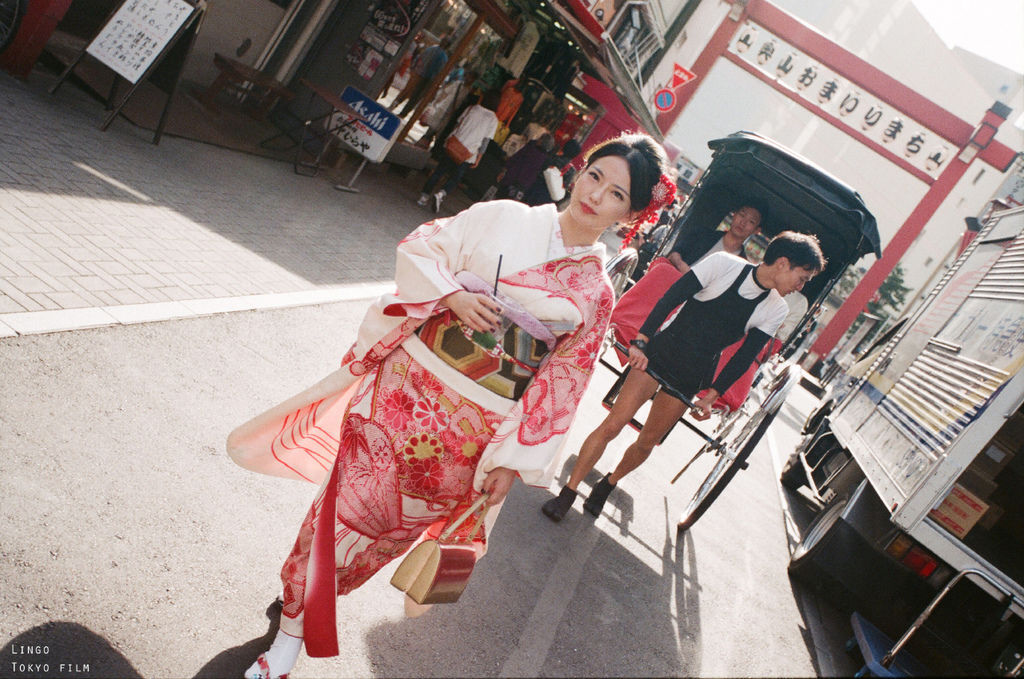 【Lingo Film】 日本東京和服振袖街拍寫真。Toky