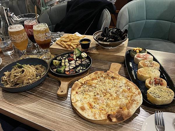 【新北 板橋】布娜飛比利時啤酒餐廳 板橋新埔店｜聚餐小酌好去