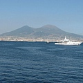 Napoli (遠方是維蘇威火山)