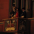 vor Morgestraich (Rathaus Balkon)