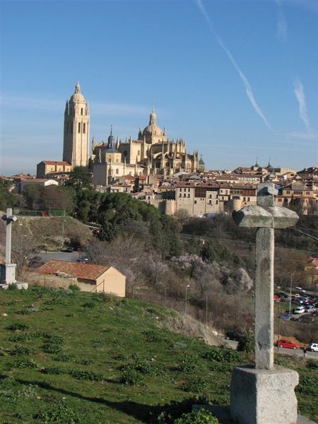 Segovia: 猶太墓園與大教堂