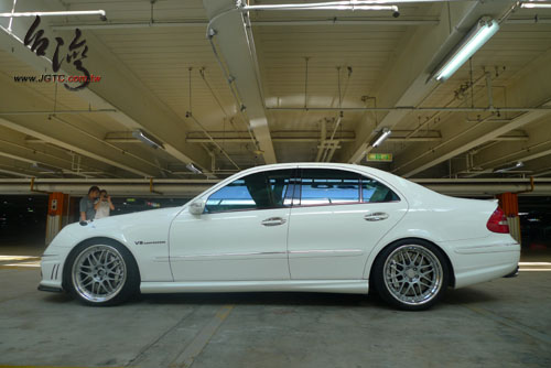 AMG E55-11.jpg