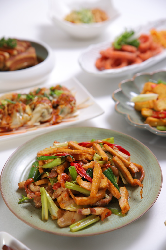 客家餐廳經典但挑戰性高的客家小炒_0.jpg
