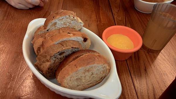 P_20150529_121505 (640x360).jpg P_20150529_121505 (640x360).jpg