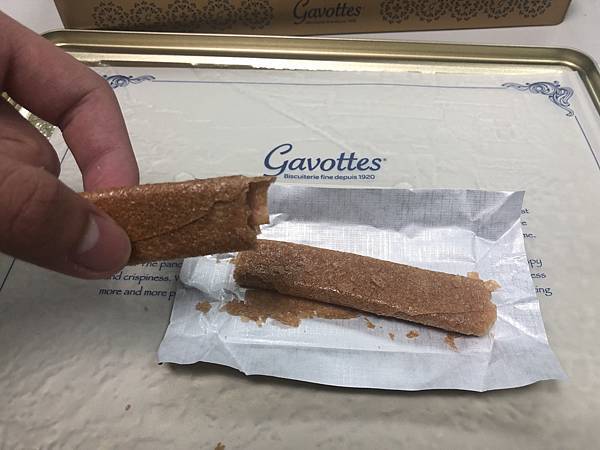 好市多好物分享:Gavottes原味法式捲餅音樂盒版 好市多好物分享:Gavottes原味法式捲餅音樂盒版