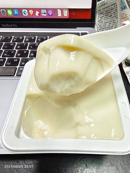 好市多好物分享:義美厚豆花(不是傳統豆花) 好市多好物分享:義美厚豆花(不是傳統豆花)