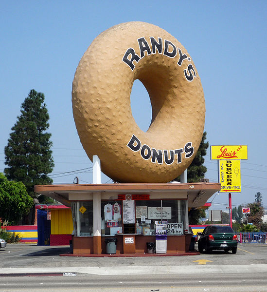 549px-2008-0914-RandysDonuts.jpg