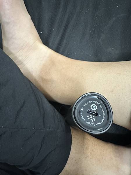 『開箱試用』小適電動剃鬚刀 F602