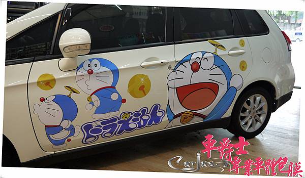 MITSUBISHI COLT PLUS 史迪奇%26;哆啦a夢 車身彩貼 MITSUBISHI COLT PLUS 史迪奇%26;哆啦a夢 車身彩貼