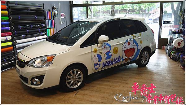 MITSUBISHI COLT PLUS 史迪奇%26;哆啦a夢 車身彩貼 MITSUBISHI COLT PLUS 史迪奇%26;哆啦a夢 車身彩貼