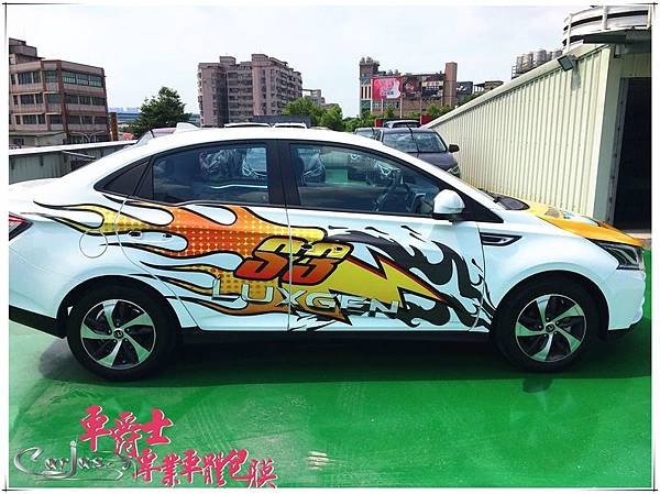 LUXGEN S3運動風格車身彩貼 LUXGEN S3運動風格車身彩貼