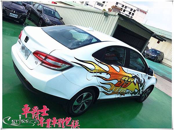LUXGEN S3運動風格車身彩貼 LUXGEN S3運動風格車身彩貼