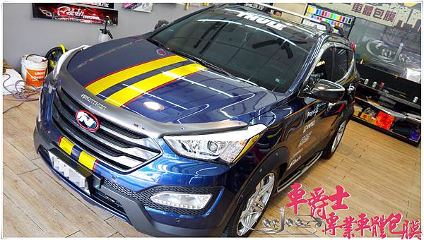 HYUNDAI SANTA FE 山土匪 客製化運動線條車身彩貼