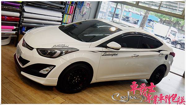 HYUNDAI ELANTRA 客製化車身腰線車身彩貼