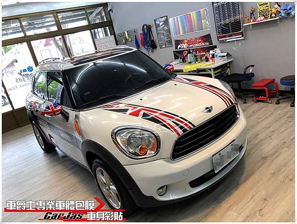 MINI CLUBMAN 客製化英國旗 運動線條 仿舊徽章英國旗車頂彩貼