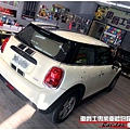 MINI COOPER 客製化運動線條車身彩貼