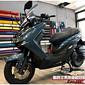 車爵士車體包膜車身彩貼-YAMAHA SMAX 全車殼、車燈自體修復透明犀牛皮保護包膜&3D黑卡夢改色包膜