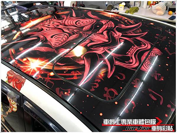 車體彩繪貼紙設計 車爵士車體包膜車身彩貼 二代mazda3 般若車頂彩貼 車爵士車體包膜車身彩貼的相簿