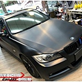 車爵士車體包膜車身彩貼-BMW E90 325i 全車消光黑、3D黑卡夢改色包膜