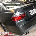 車爵士車體包膜車身彩貼-BMW E90 325i 全車消光黑、3D黑卡夢改色包膜