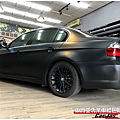 車爵士車體包膜車身彩貼-BMW E90 325i 全車消光黑、3D黑卡夢改色包膜