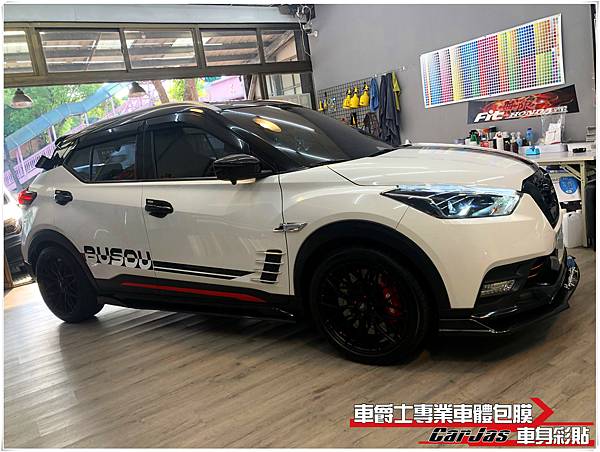 車爵士車體包膜車身彩貼-NISSAN KICKS 客製化運動線條車身彩貼