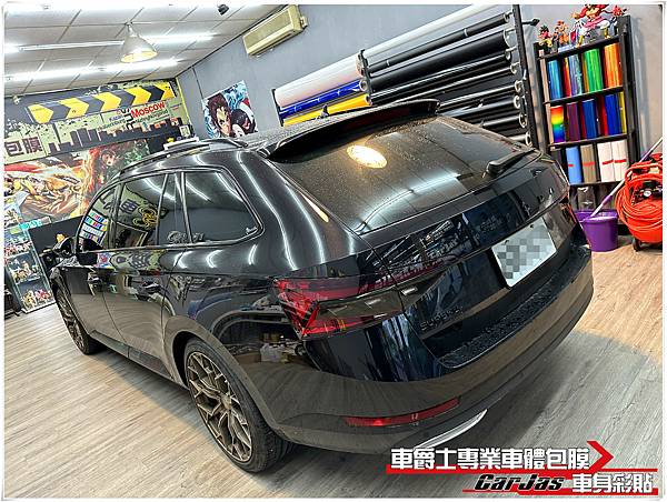 車爵士車體包膜車身彩貼-SKODA SUPERB尾燈 茶色燻黑TPU自體修復改色包膜