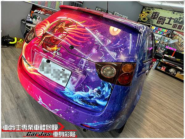 車爵士車體包膜車身彩貼-MITSUBISHI COLT PLUS 客製化冰火鳳凰全車彩貼代施工