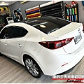 車爵士車體包膜車身彩貼-NEW MAZDA3 類全景天窗高亮黑車頂貼膜