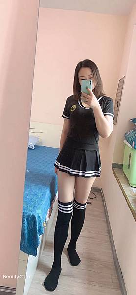 11 (68)
