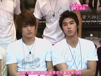 TVXQ 3RD ASIA TOUR CONCERT Interview09.JPG