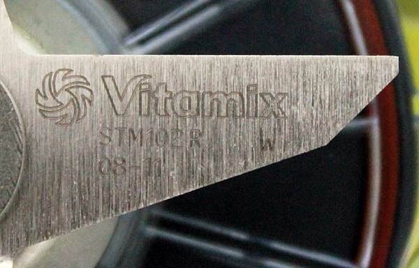 vitamix_tnc5200鋼刀logo