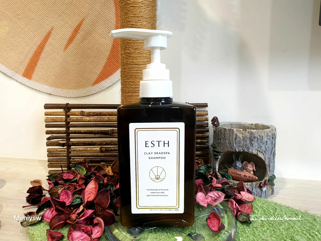 ESTH 恩絲 泥萃淨養SPA洗髮精.jpg ESTH 恩絲 泥萃淨養SPA洗髮精.jpg
